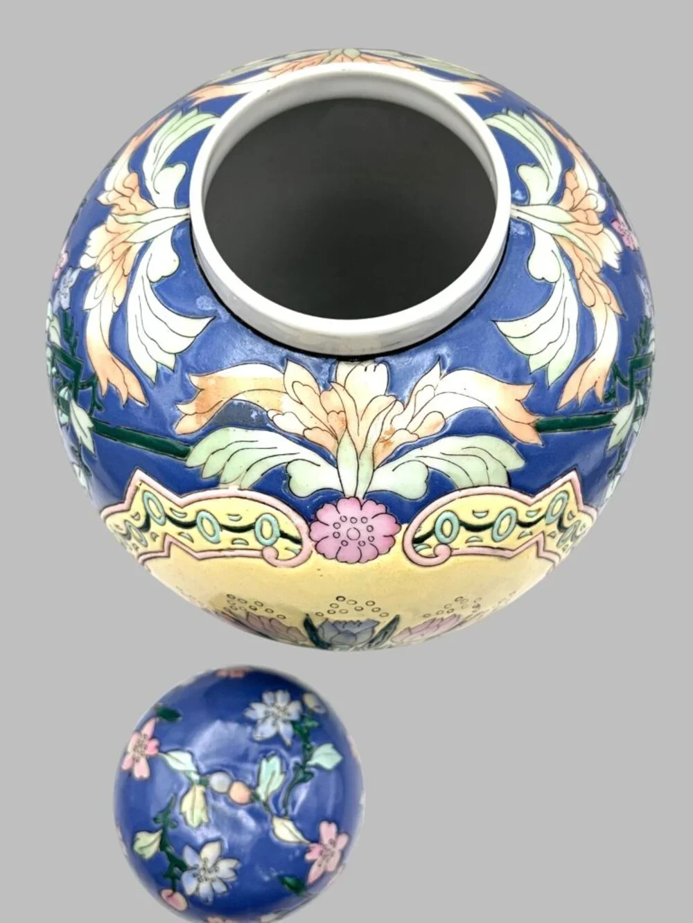 VTG Blue Floral Ginger Jar Urn w/Lid Hand Painted Macau Vase 10